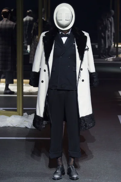 Look 30